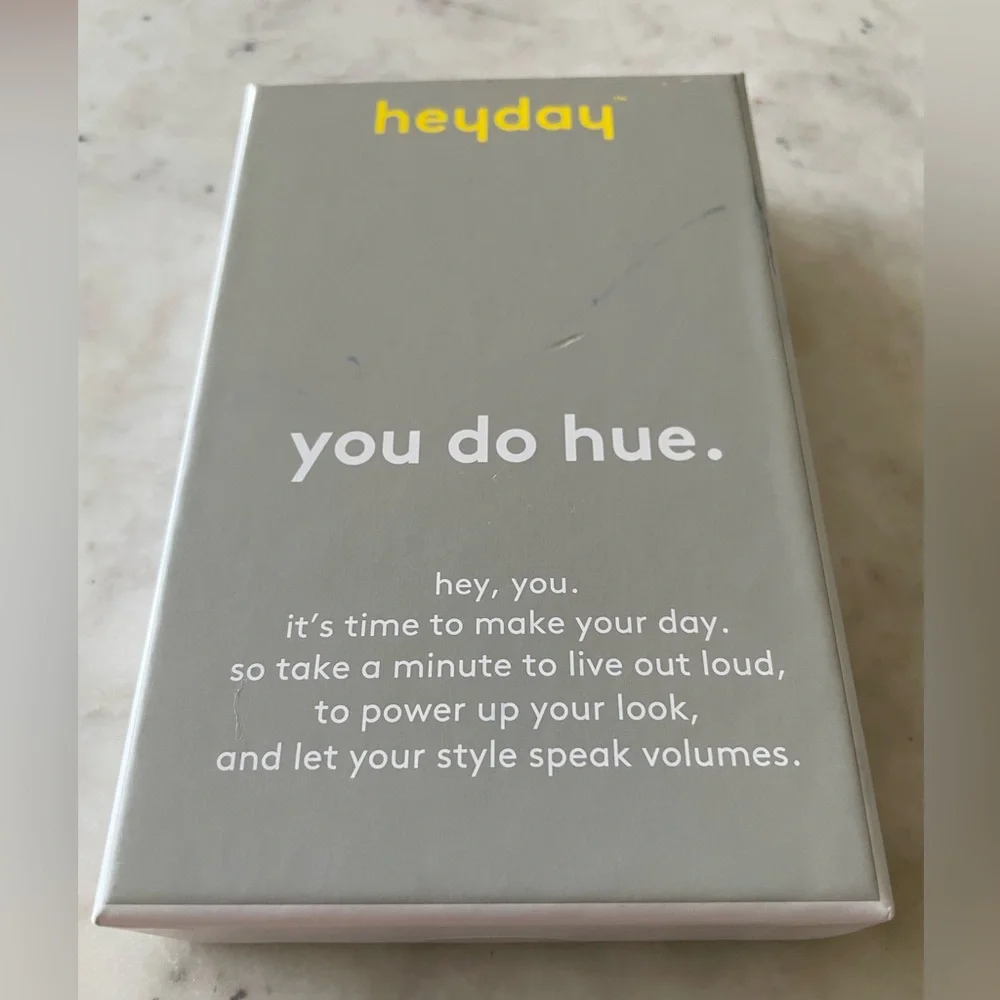 NEW- HeyDay brand 38mm Apple Watch purple bumper case in original sealed box